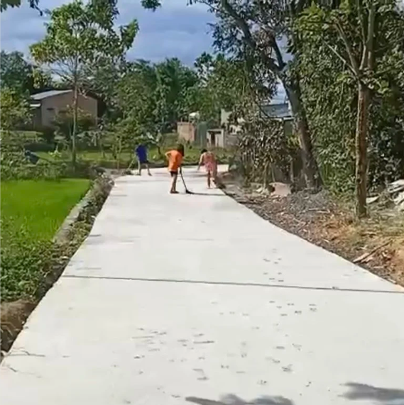 Access road